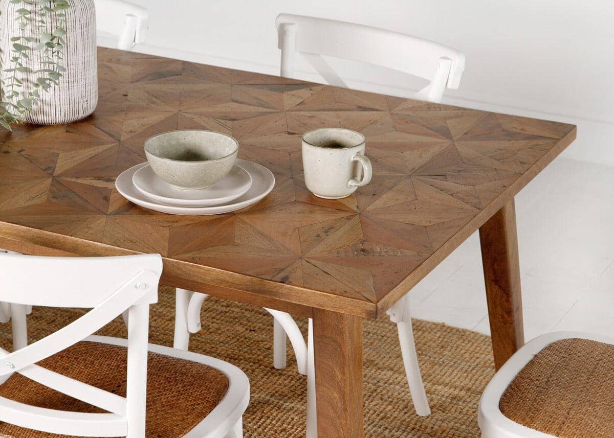 Vectori Dining Table - Clear Dining Tables Vectori