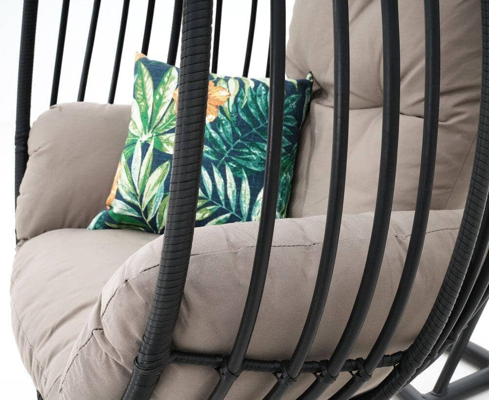 Moses Hanging Egg Chair Outdoor Hanging and Egg Chairs Nest
