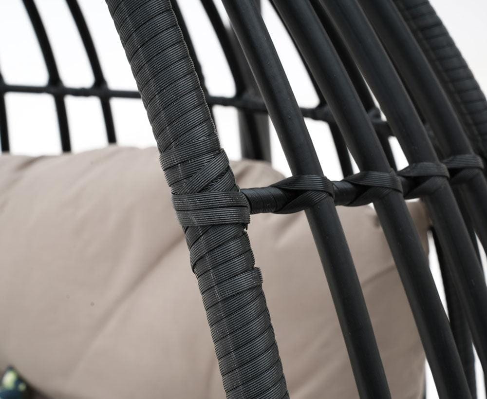 Moses Hanging Egg Chair Outdoor Hanging and Egg Chairs Nest