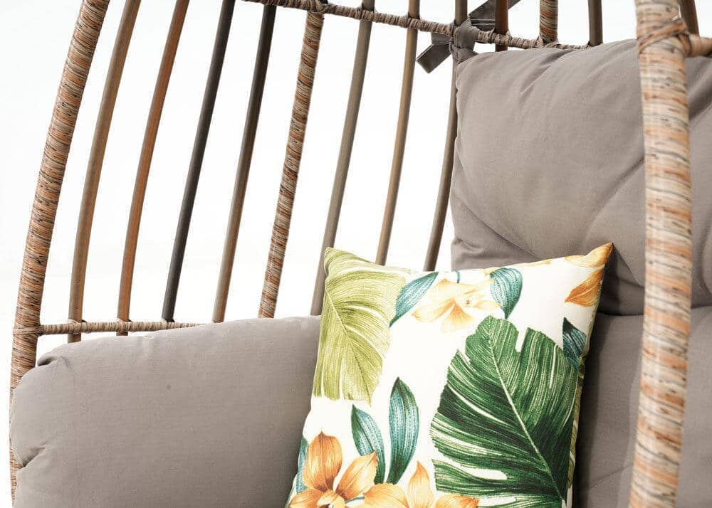 Moses Hanging Egg Chair Outdoor Hanging and Egg Chairs Nest
