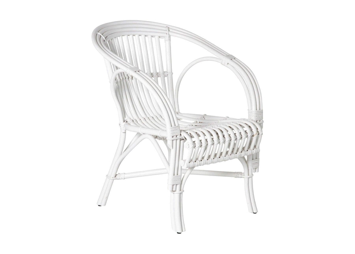 Tarmo Chair White Alfresco Lounging Capricorn