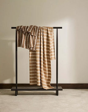 Piazza Throw - Haze