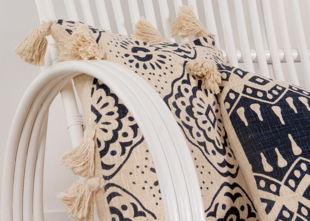 Nila cushion detail